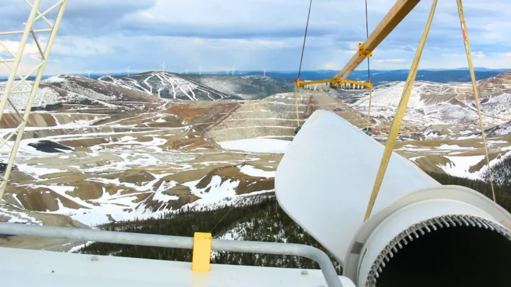 Vue d'ensemble sur le parc éolien à Murdochville